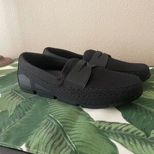 New never worn SWIMS BREEZE LOAFERS BLK